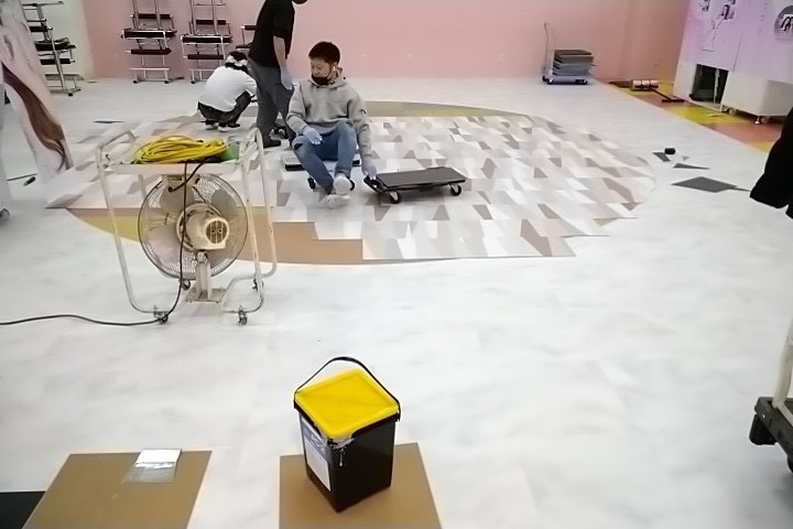 職場の様子 4